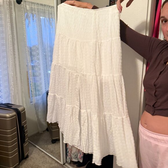 White Skirt - Picture 2 of 3